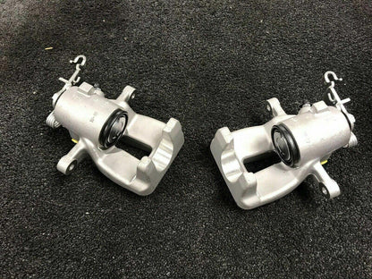 2 NEW REAR BRAKE CALIPER LH RH VW GOLF MK5 R32 AUDI A3 S3 TT EOS 8J QUATTRO 3.2