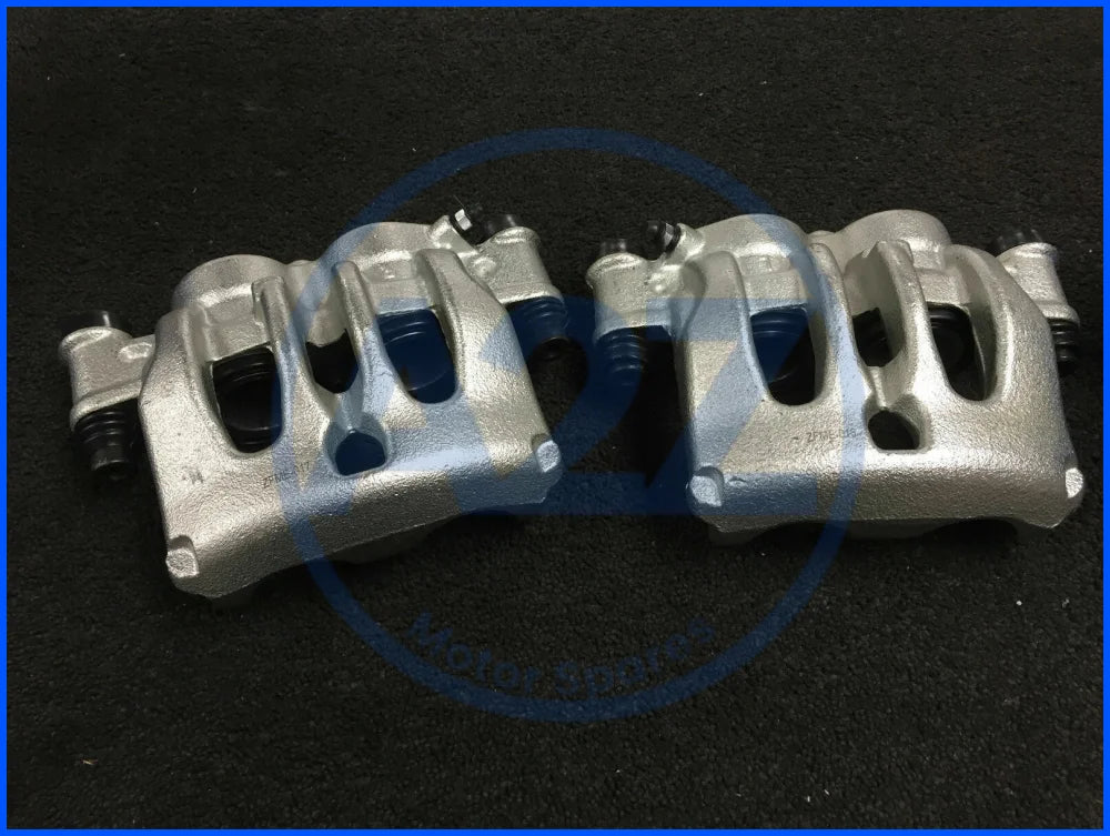 2 FRONT BRAKECALIPER LHRH PAIR + SLIDERS FORV220 V250 2.1CDi BlueTECW247 BREMBO