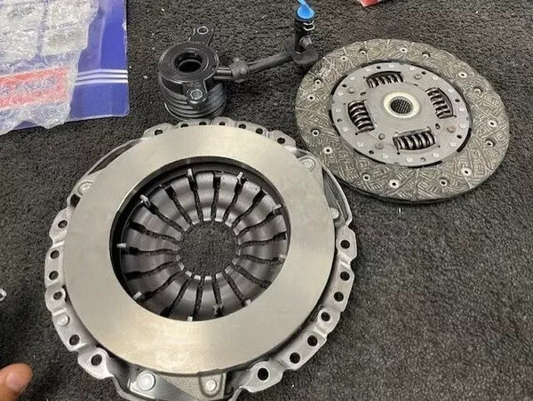 3PCE GENUINE LUK CLUTCH KIT FOR NISSAN MICRA DCI 2006-11 NOTE 1.5DCi 2013-18