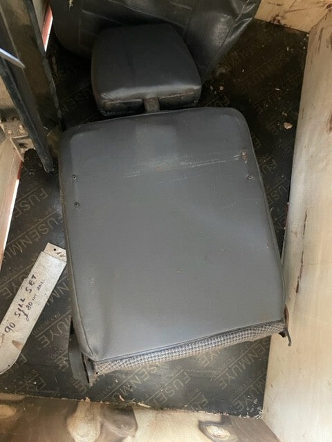 LAND ROVER DEFENDER 90 110 CSW LH PASSENGER NS SEAT COMPLETE WITH RUNNERS