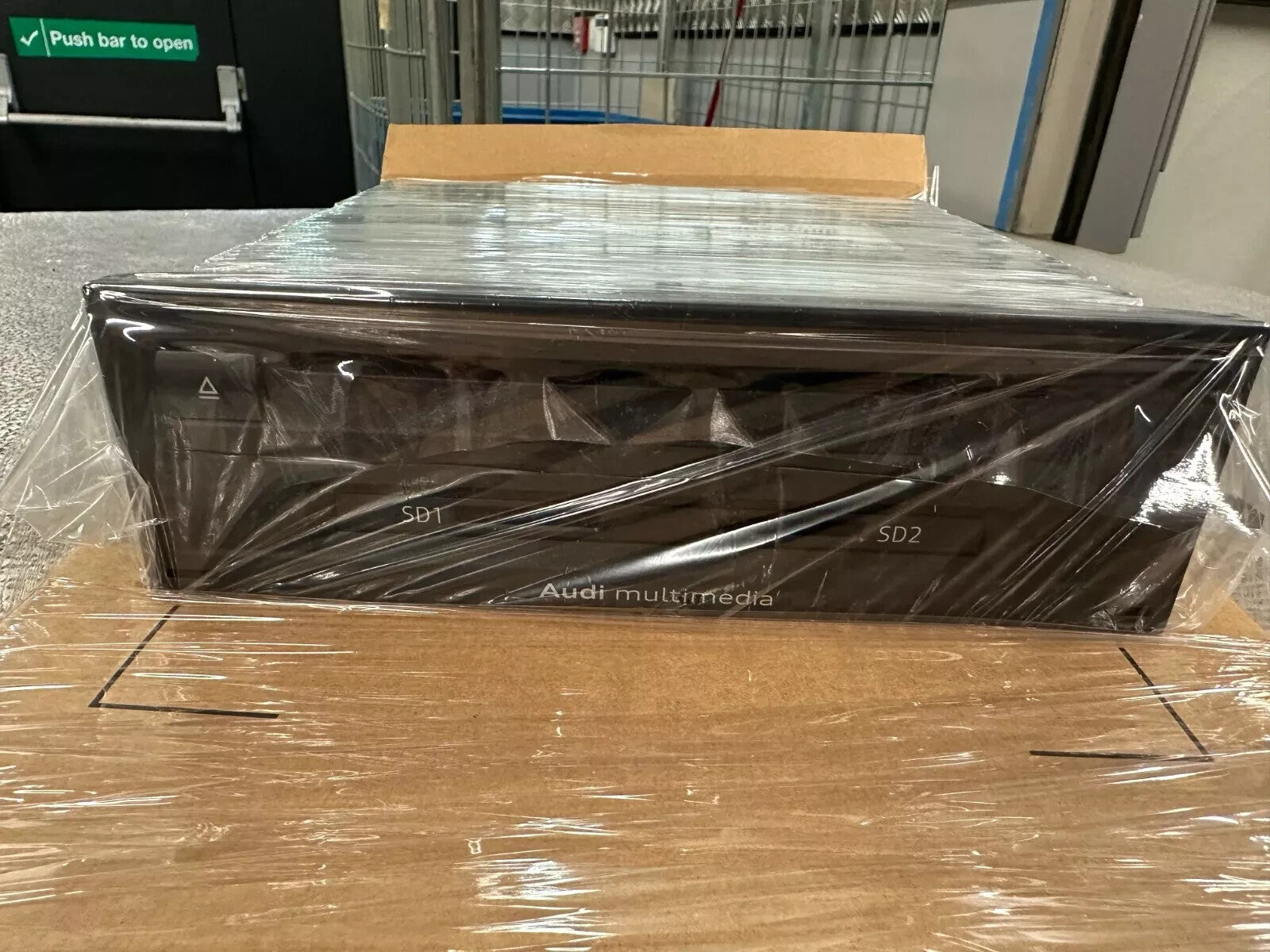 AUDI A3 2013-2016 MMI SAT NAV INFOTAINMENT MEDIA HEAD UNIT 8V0035864A BRAND NEW