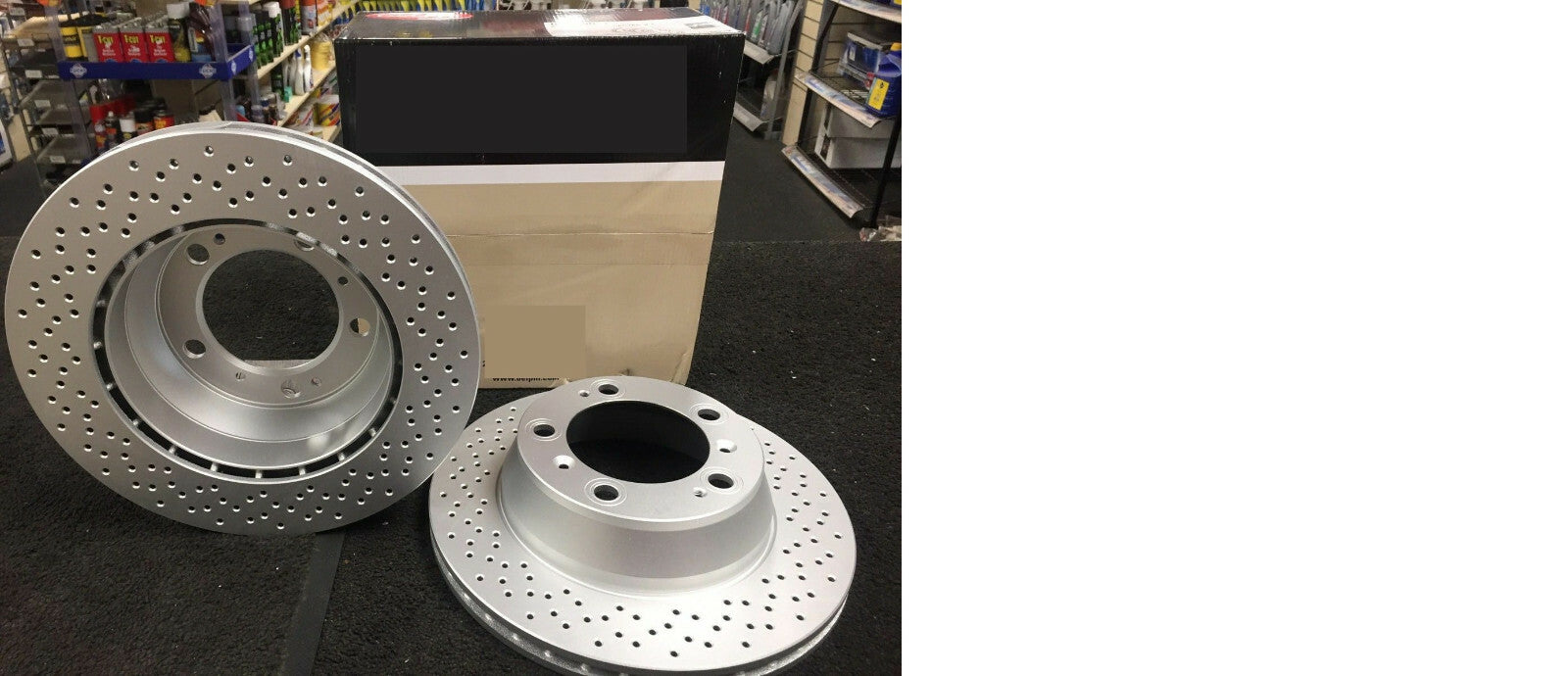 PORSCHE CAYMAN 3.4S 987 REAR PERFORMANCE CROSS DRILLED BRAKE DISCS 299X67MM