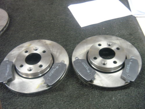 FOR NISSAN MICRA K12 DCI NOTE 1.2 1.4 1.5DCI  FRONT BRAKE DISC PAD DISCS PADS