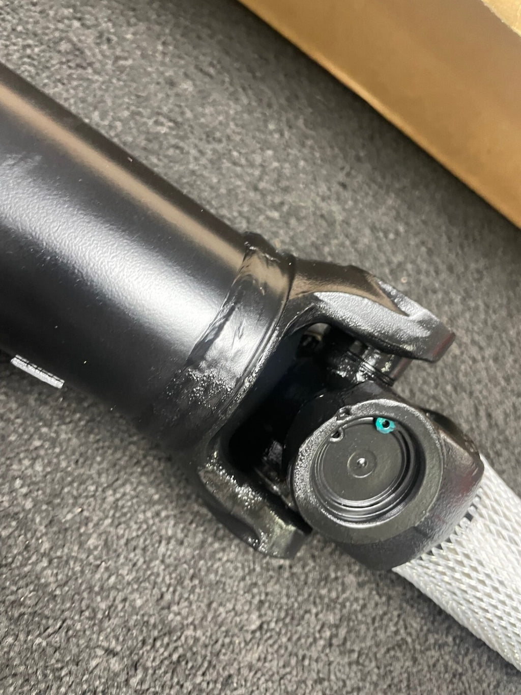 TX4 NEW PROPSHAFT FOR LONDON TAXI LTI TX4 AUTOMATIC L 1297 MM NEW DSTX4A