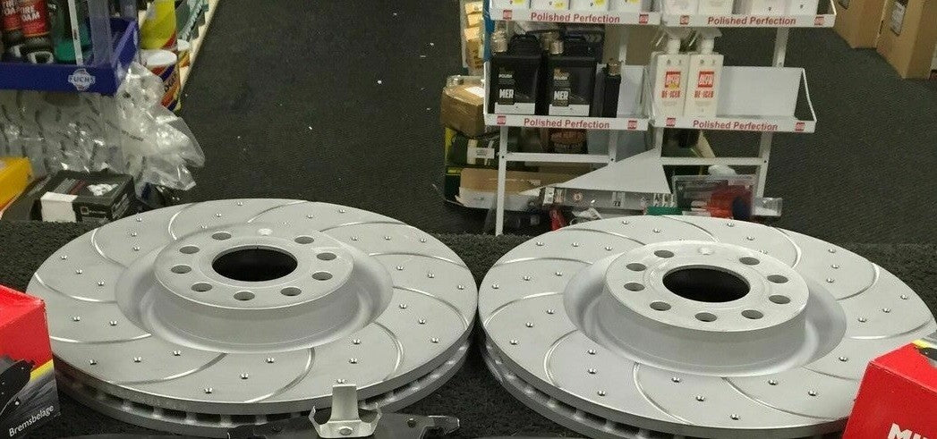 AUDI A6 C6  4.2 QUATTRO BRAKE DISC CROSS DRILLED GROOVED BRAKE PADS FRONT
