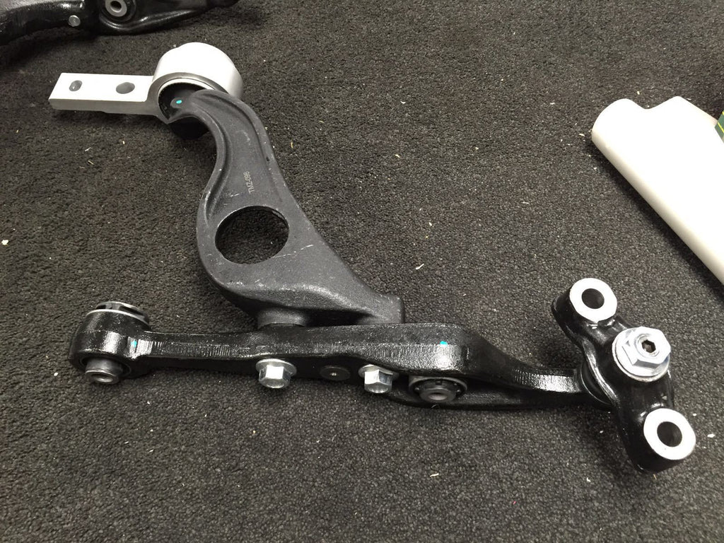 FRONT LOWER WISHBONE CONTROL ARM RH OS SIDE MAZDA 6 2008on GH 1.8 2.0 2.2 2.5