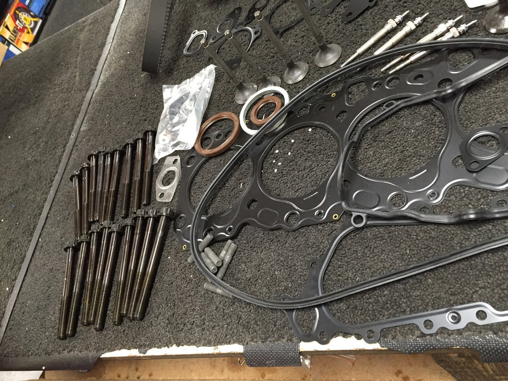 FIT TOYOTA HILUX  KZN185 KZN130 3.0TD 1KZ CYLINDER HEAD ASSEMBLED GASKET BOLT