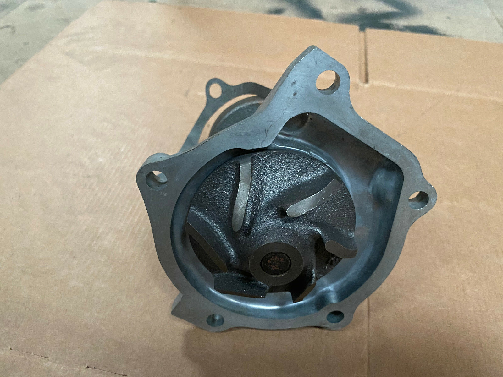 1 X WATER PUMP FOR ISUZU PICKUP AMIGO 4ZD1 ENGINE 1986 ONWARDS 
