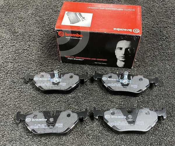 BMW 1.8 TO 3.2  REAR BREMBO BRAKE PADS SET OF 4 