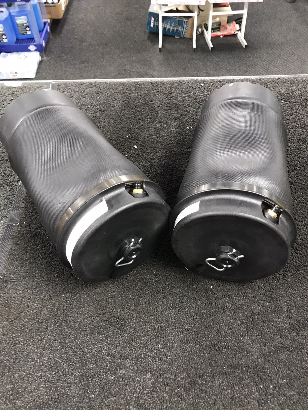 REAR AIR SUSPENSION AIR BAG  RANGE ROVER P38 3.9 4.6 2.5TD RKB101460 RKB101460E