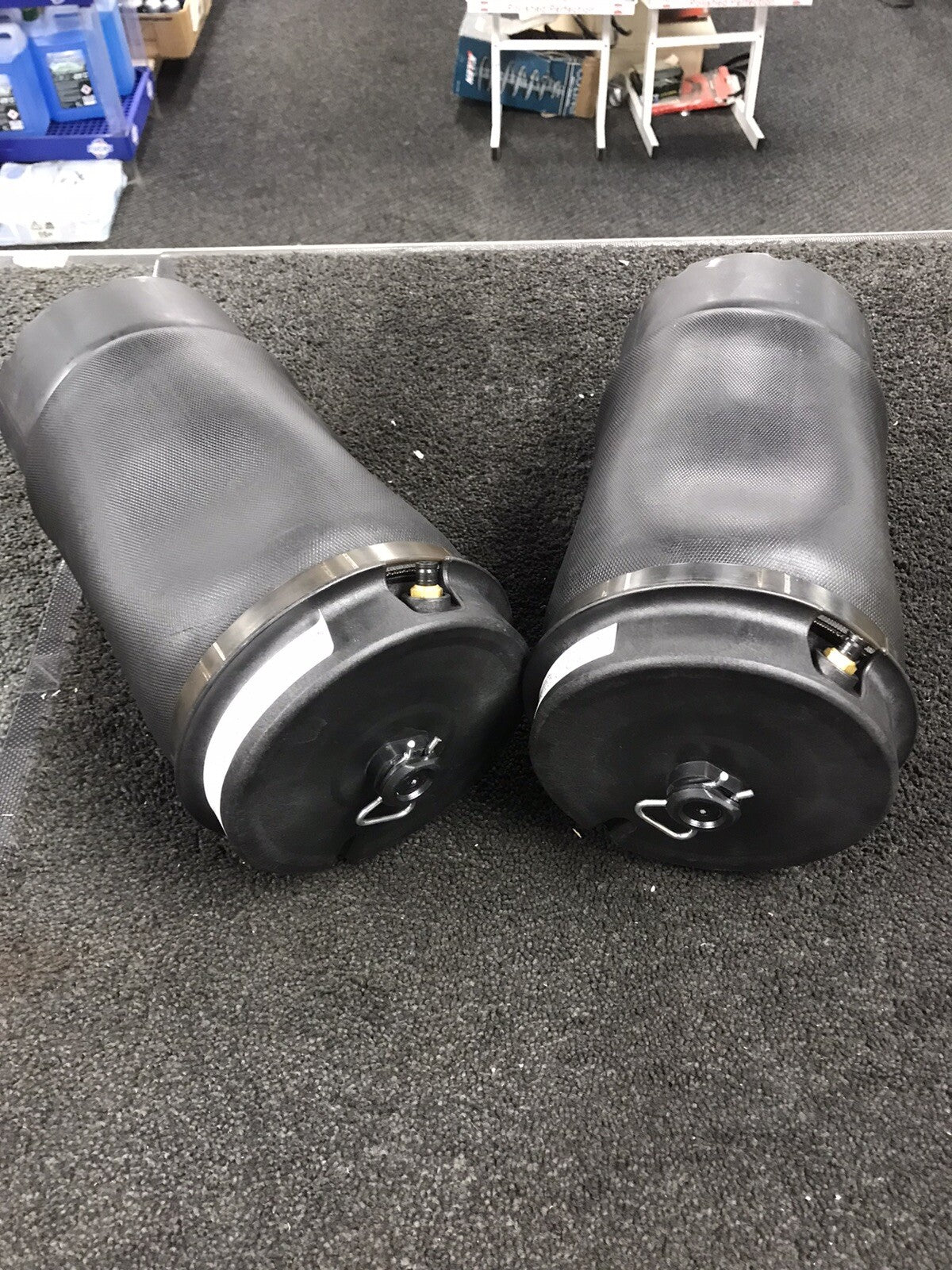 REAR AIR SUSPENSION AIR BAG  RANGE ROVER P38 3.9 4.6 2.5TD RKB101460 RKB101460E