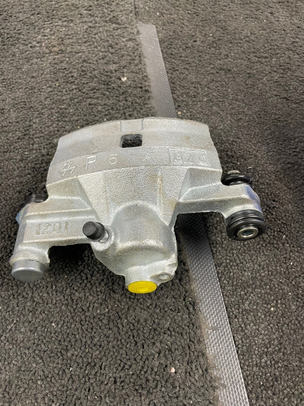 FOR TOYOTA CELICA IMPORT 1.8 2.0 AT200 ST162 ST182 202 REAR OS RH BRAKE CALIPER