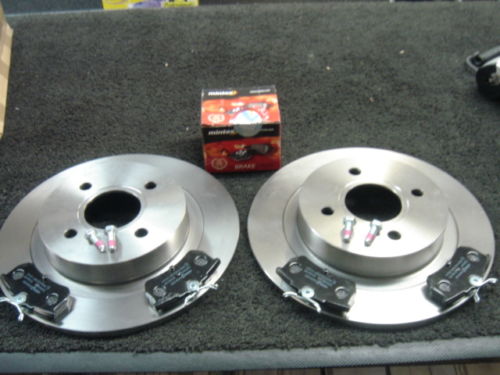 FORD FOCUS RS MK1 REAR BRAKE DISCS & MINTEX PADS 