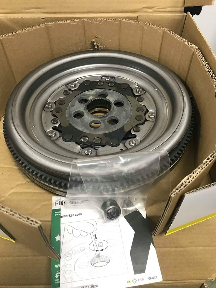 A3 GOLF MK6 6 SPEED DSG DUALMASS FLYWHEEL 03G105266AR 03G105266BD 03G105266BK