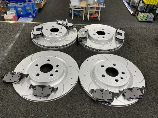 FOR JAGUAR F-PACE 2.0 X761 FRONT REAR CROSS DRILLED GROOVED BRAKE DISCS PADS 