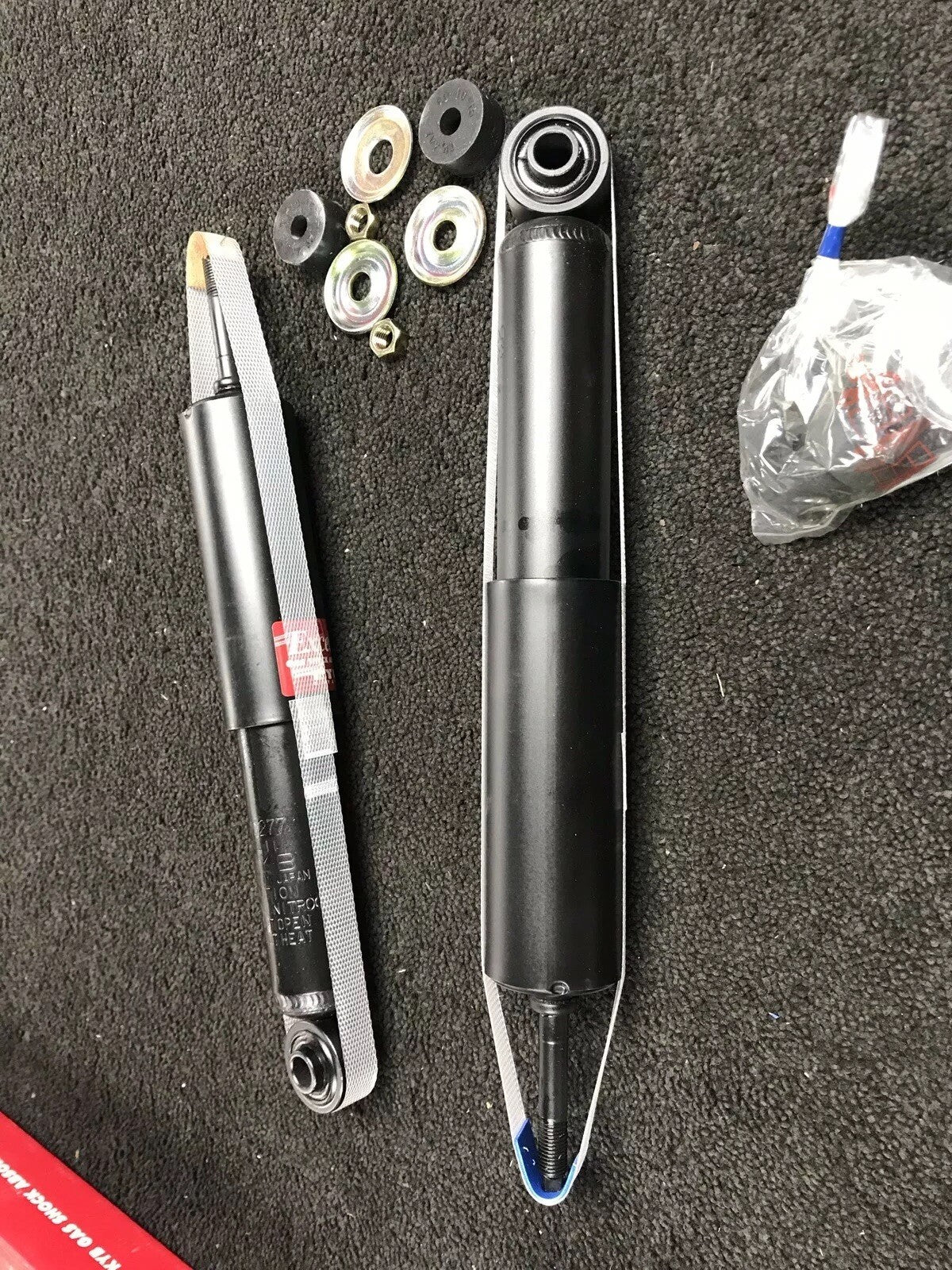 FOR LITEACE LITE ACE TOWNACE TOWN ACE MASTER ACE FRONT SHOCK ABSORBER  PAIR