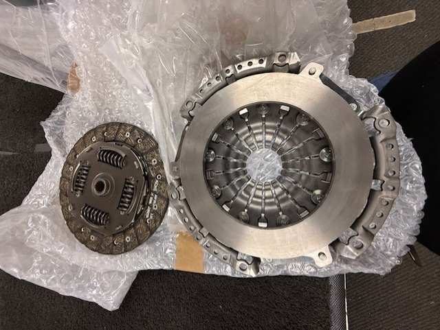 CLUTCH KIT  FIESTA MK7 MK8 1.0 ECOBOOST FOCUS Mk3 1.0 12-20  1760705