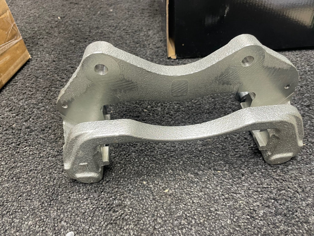 2 FRONT BRAKE CALIPER BRACKET LH RH FOR CHALLENGER L200 SHOGUN PAJERO 314MM DISC