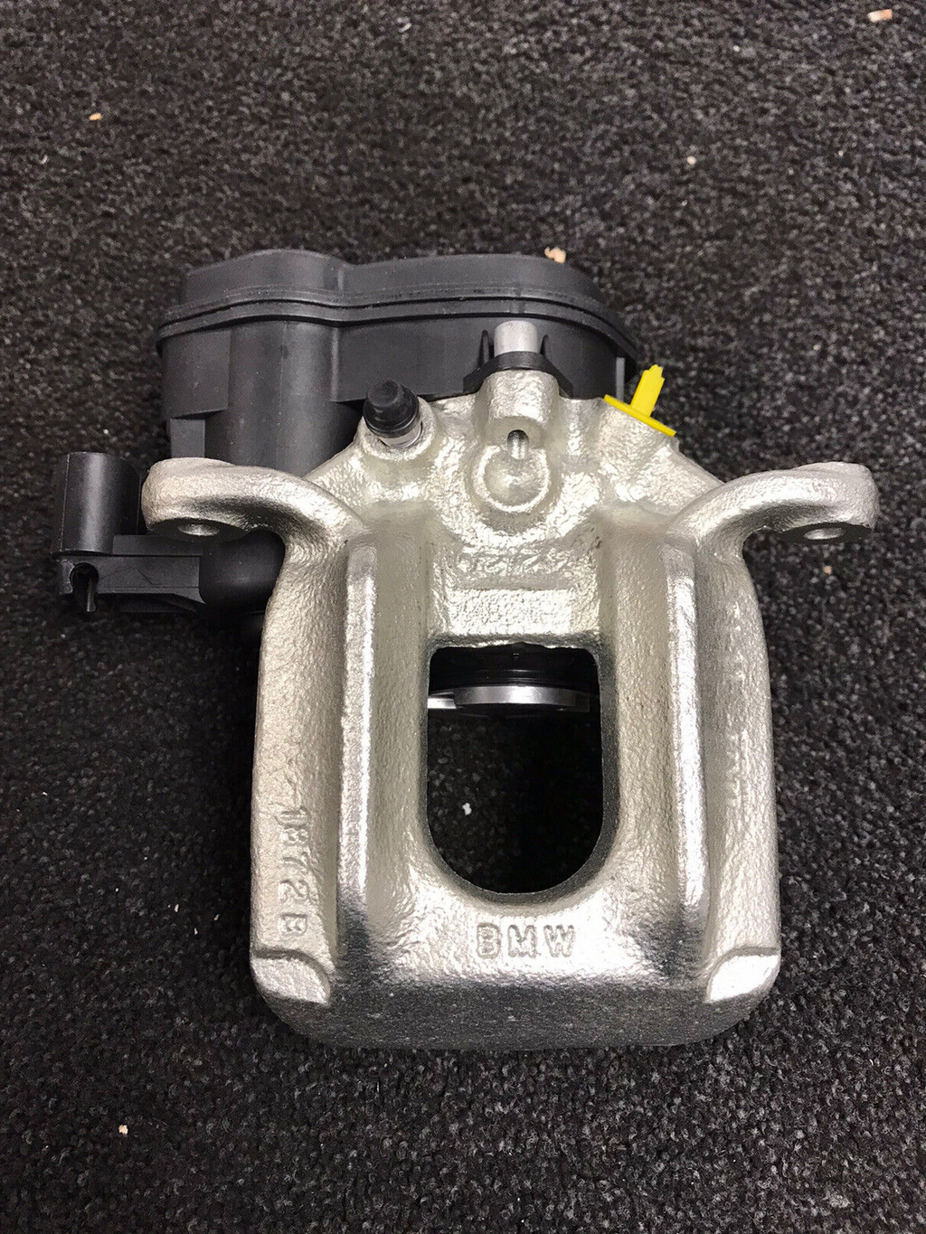 REAR BRAKE CALIPER ELECTRIC RH OS GENUINE BMW X3 MHT Xdrive F25 G01  330MM DISC