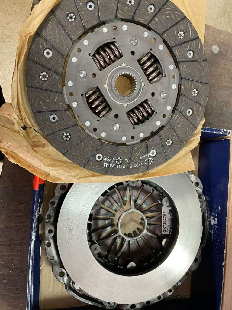 FOR SPRINTER 208 211 214 216 308 314 316 411 413 2.2 2.2CDICLUTCH KIT QKT2827AF