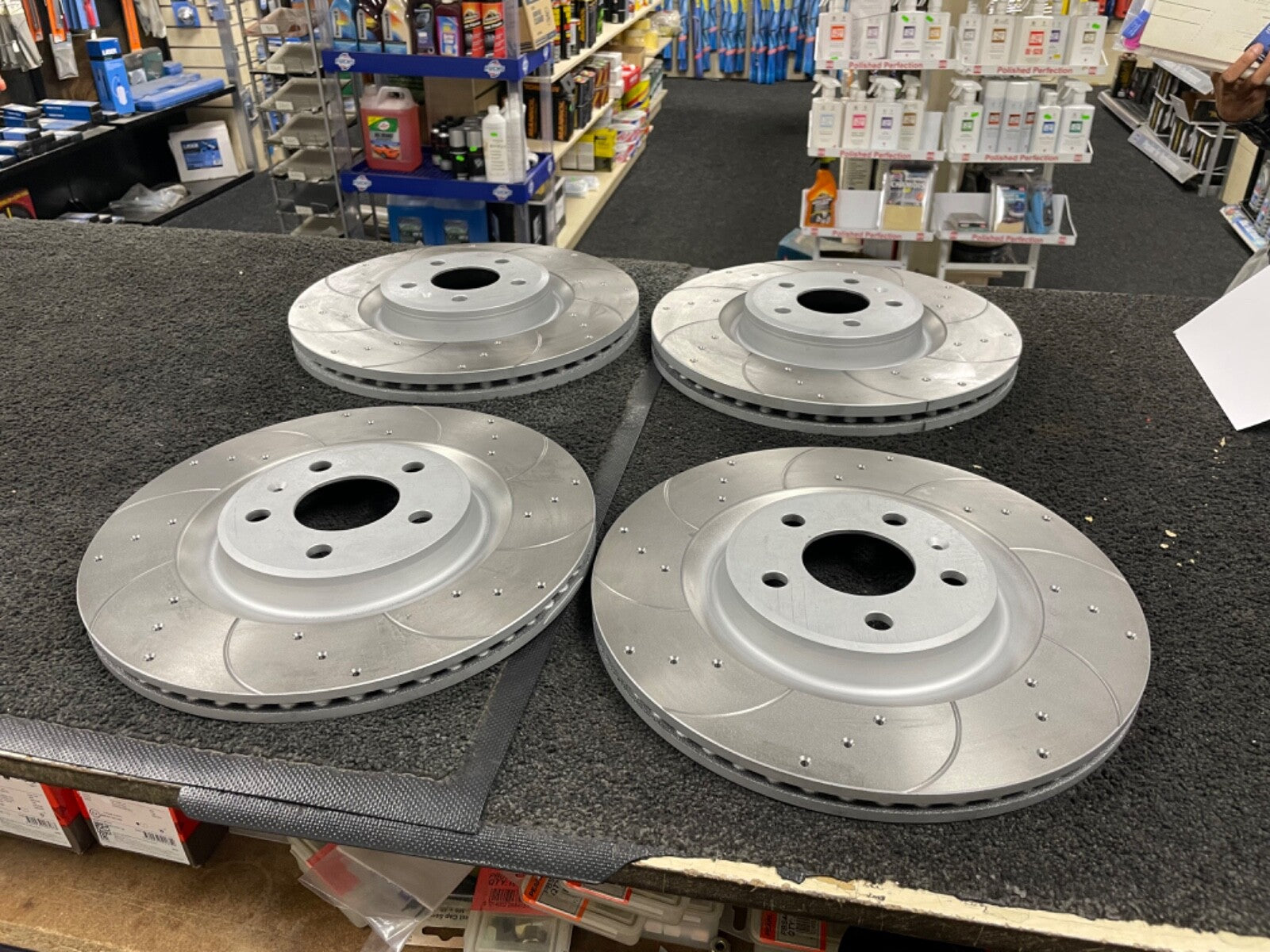 AUDI A7 3.0TDi QUATTRO SLINE SE DRILLED GROOVED BRAKE DISCS FRONT REAR