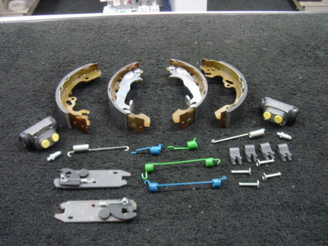 FORD FOCUS 1.4 1.6 2.0 TDDi TDCi BRAKE SHOE FITTING CYLINDER BRAKE ADJUSTER KIT