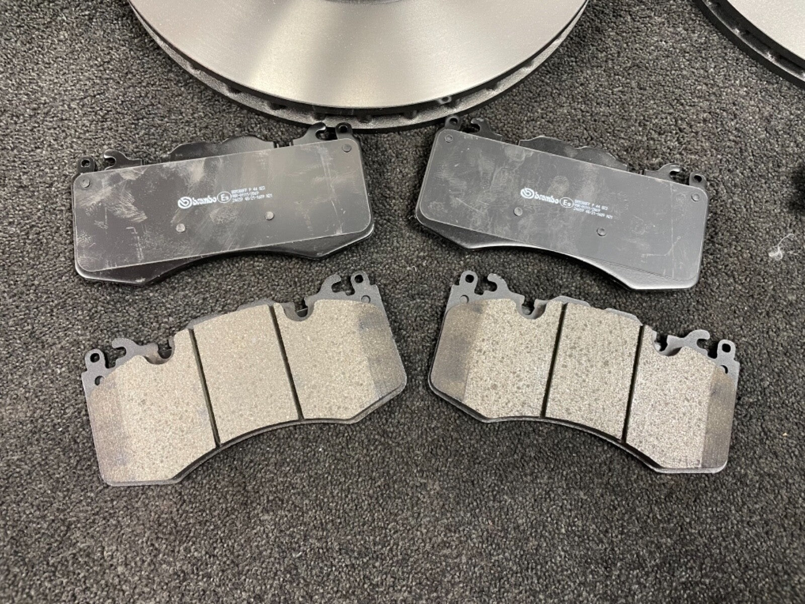 FOR RANGE ROVER SPORT 3.0SDV HSE DYNAMIC L494 2013ON  FRONT BRAKE DISCS PADS 