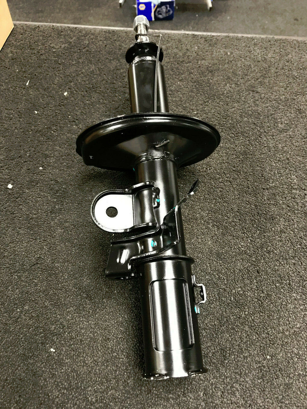 FOR TOYOTA LUCIDA ESTIMA 2.2TD 3CTE FRONT SHOCK ABSORBER PASSENGER SIDE