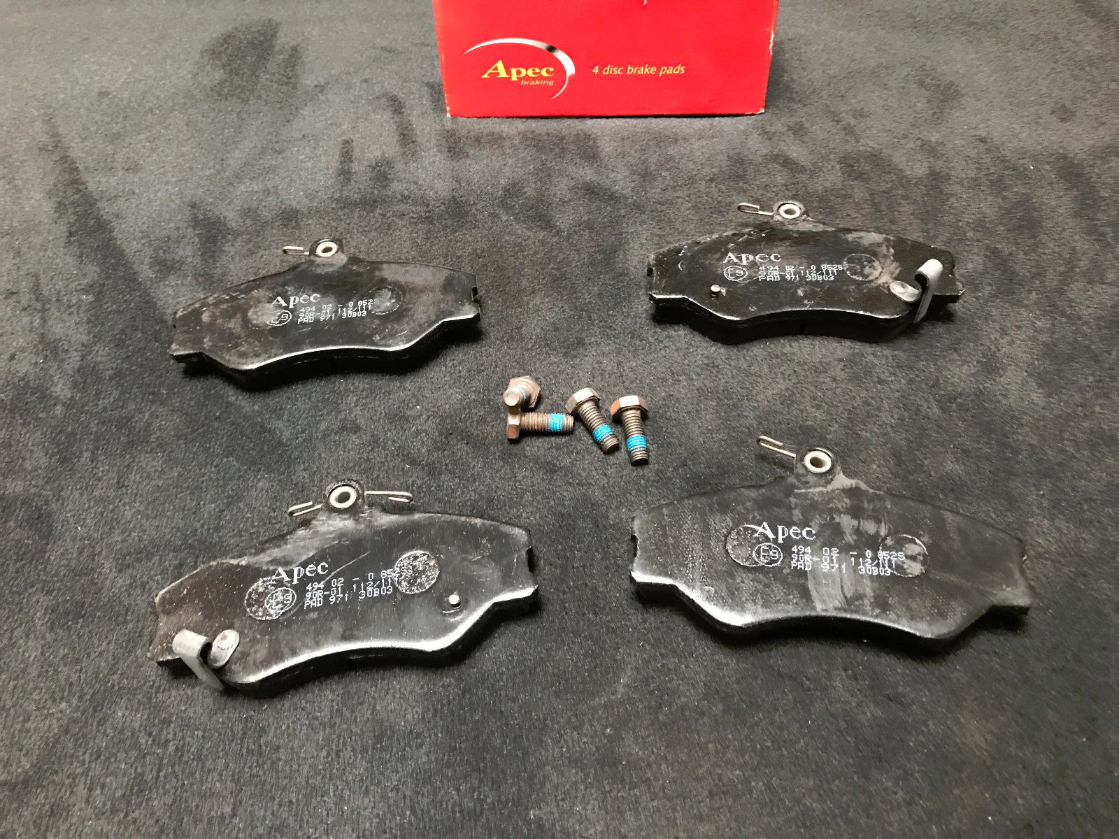 FOR HYUNDAI H100 VAN 2.5D 1997-2002 FRONT BRAKE PAD SET 