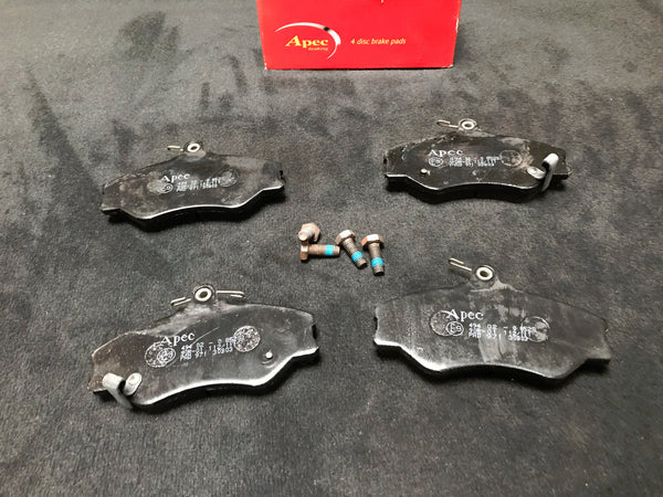 FOR HYUNDAI H100 VAN 2.5D 1997-2002 FRONT BRAKE PAD SET 