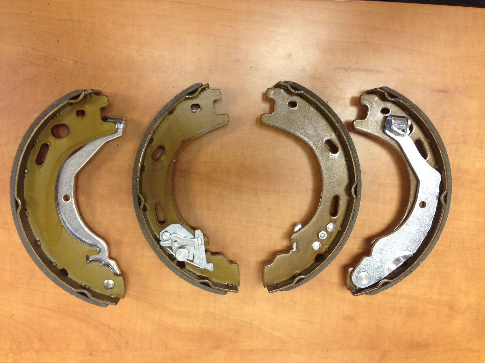 LAND ROVER DISCOVERY 3 S GS HSE RANGE ROVER SPORT REAR HANDBRAKE PARKING SHOES