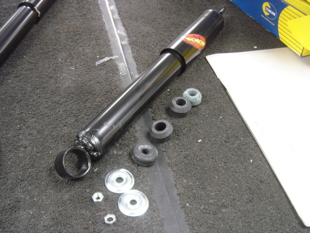 FOR TOYOTA LANDCRUISER  COLORADO 3.0TD SHOCK ABSORBER REAR LH OR RH