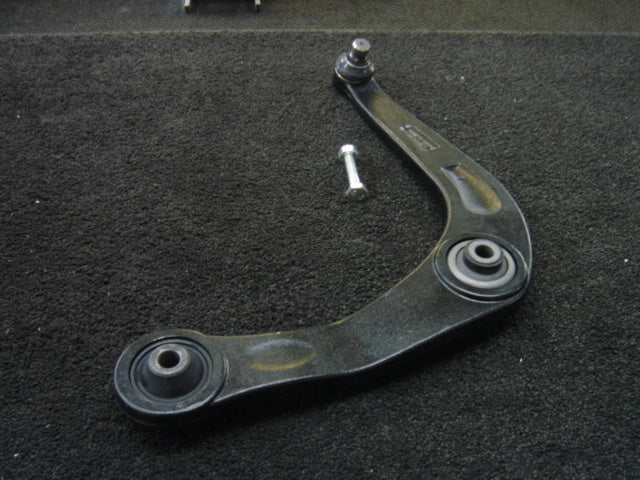 PEUGEOT 206 1.9D TD HDi GTI CC  LOWER WISHBONE ARM BALL JOINT PINCH BOLT LEFT 