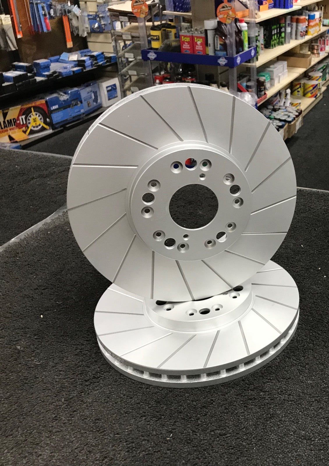 FOR LEXUS IS200 FRONT GROOVED BRAKE DISCS X 2