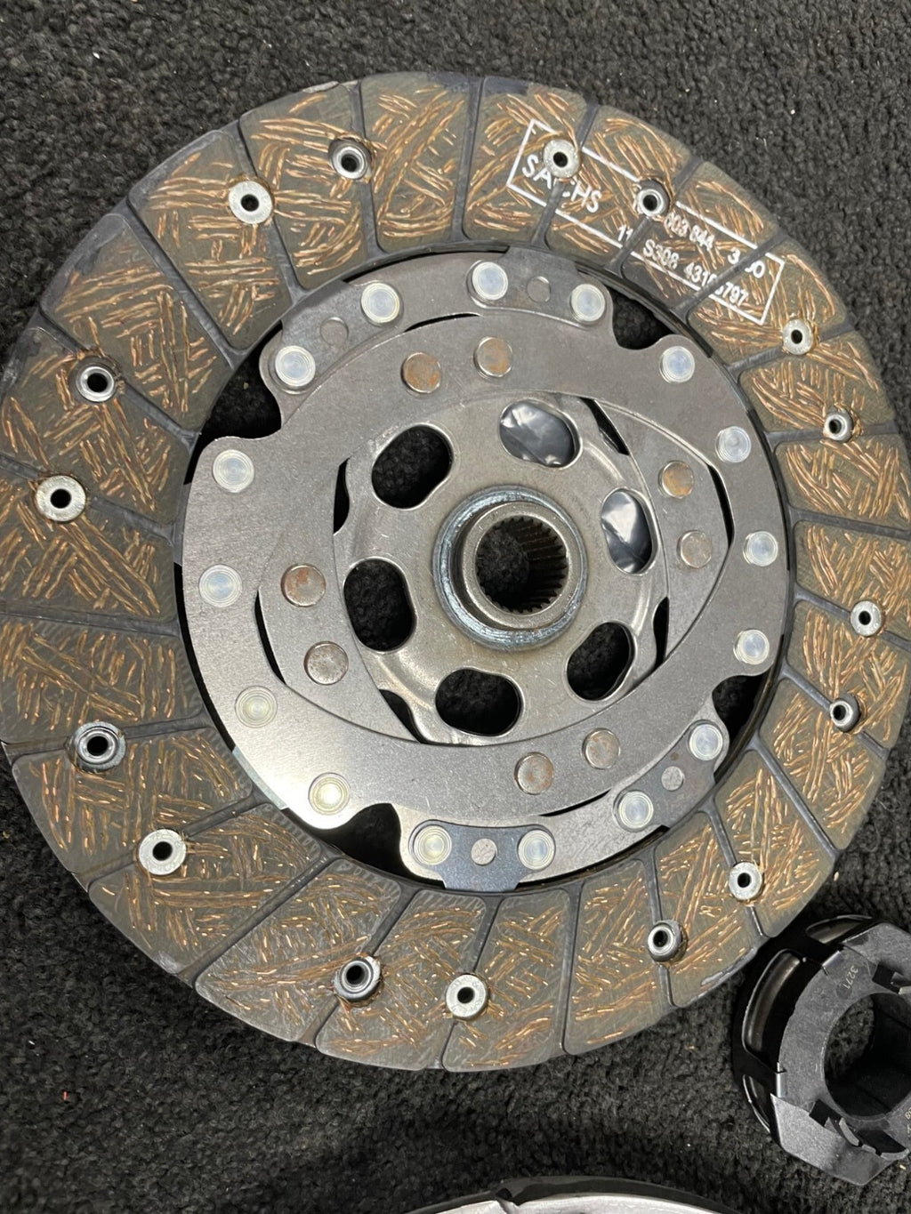 GOLF MK5 PASSAT  TOURAN CADDY OCTAVIA  1.6 2.0 TDi  CLUTCH KIT NEW SACHS