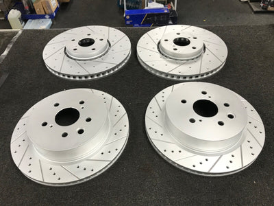 FOR LEXUS GS300 GS450 GS460 CROSS DRILLED GROOVED BRAKE DISCS PADS FRONT REAR