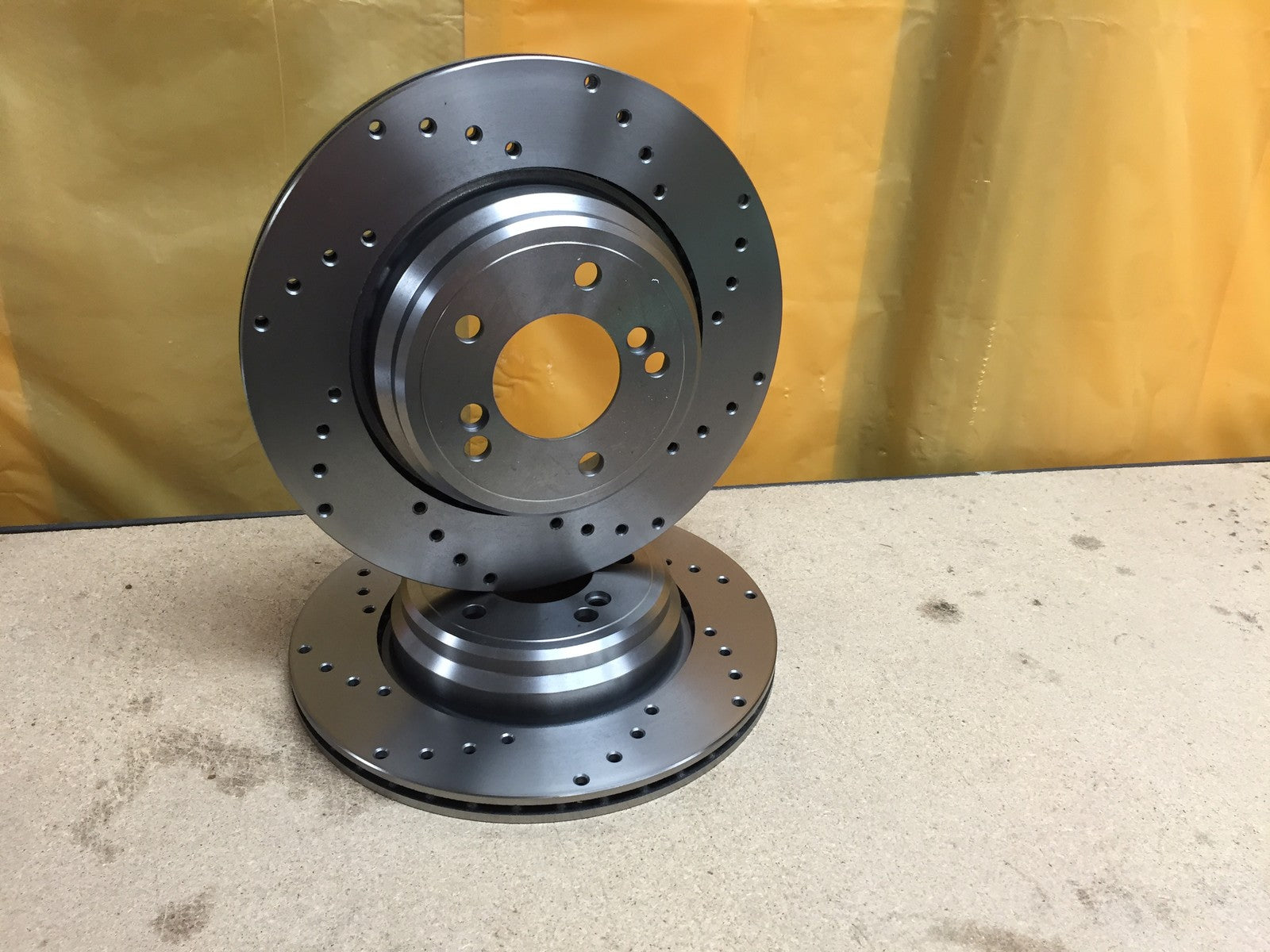 REAR BRAKE DISC CROSS DRILLED FOR BMW M3 E46 COUPE CONVERTIBLE CSL Z4M E85 E86
