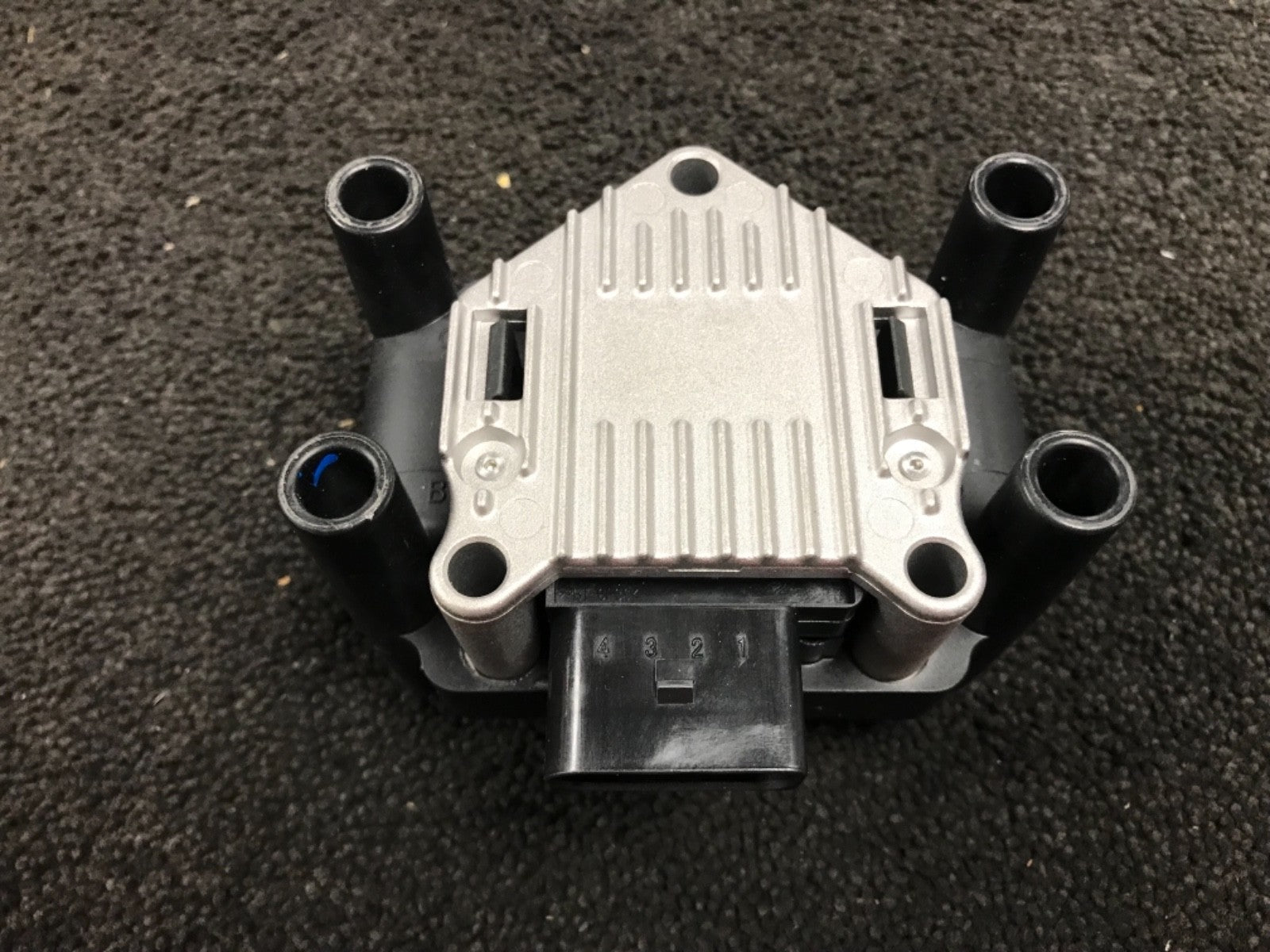 For Seat Alhambra Altea Arosa 1.2 1.4 1.6 2.0 TSI Ignition Coil Pack + Plug Lead