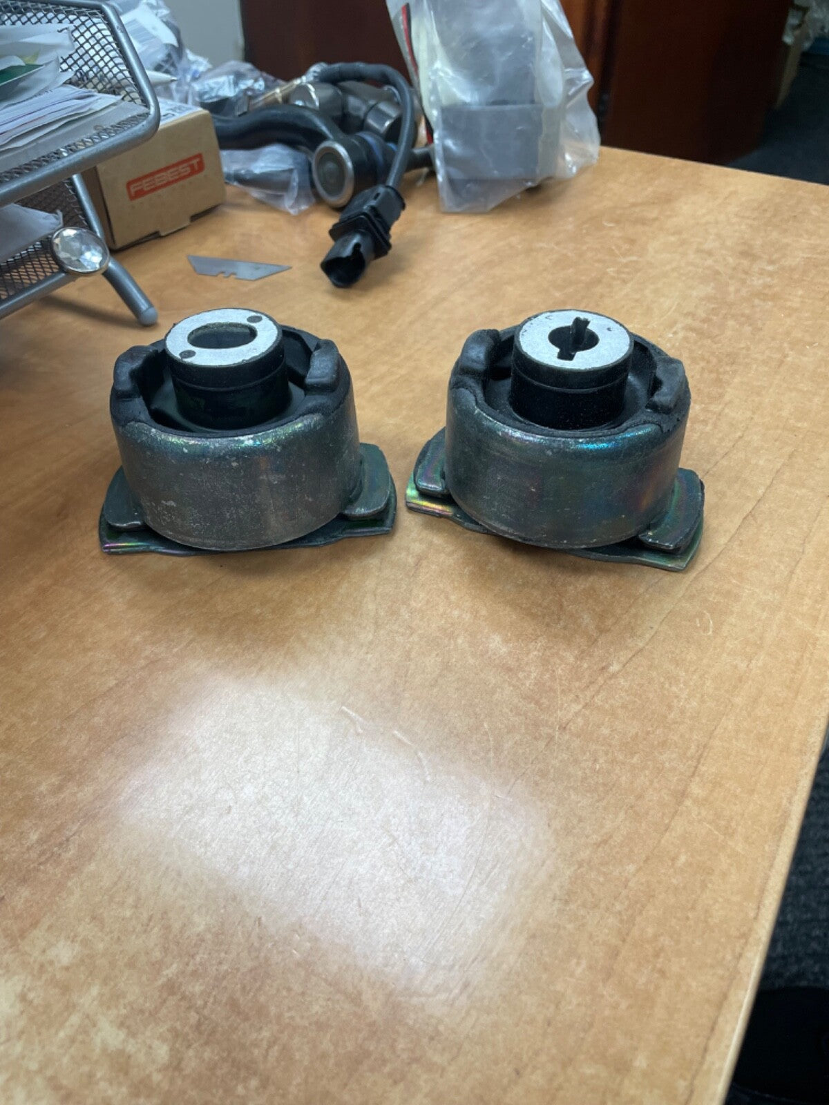 FOR RENAULT LAGUNA MK2 REAR SUSPENSION AXLE ARM MOUNTINGS BUSHES PAIR LEFT RIGHT