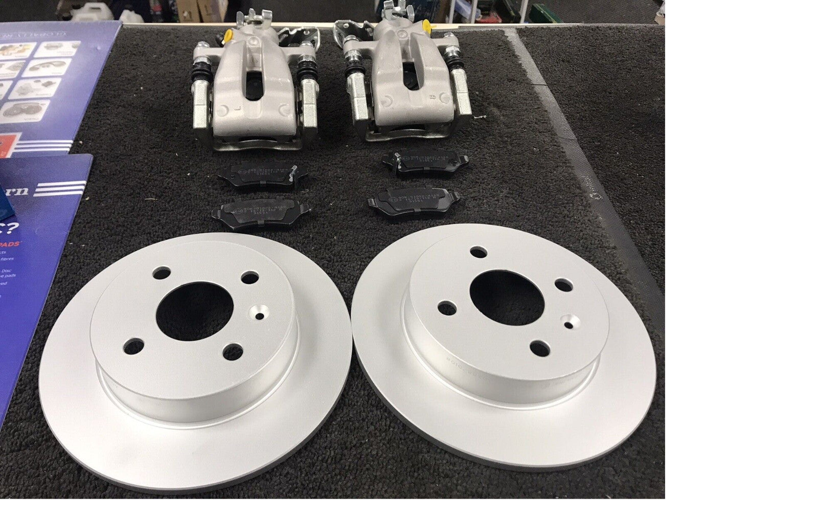 ASTRA G MK4 ASTRA H MK5 REAR BRAKE DISC BRAKE CALIPER + CARRIERS 240MM DISCS