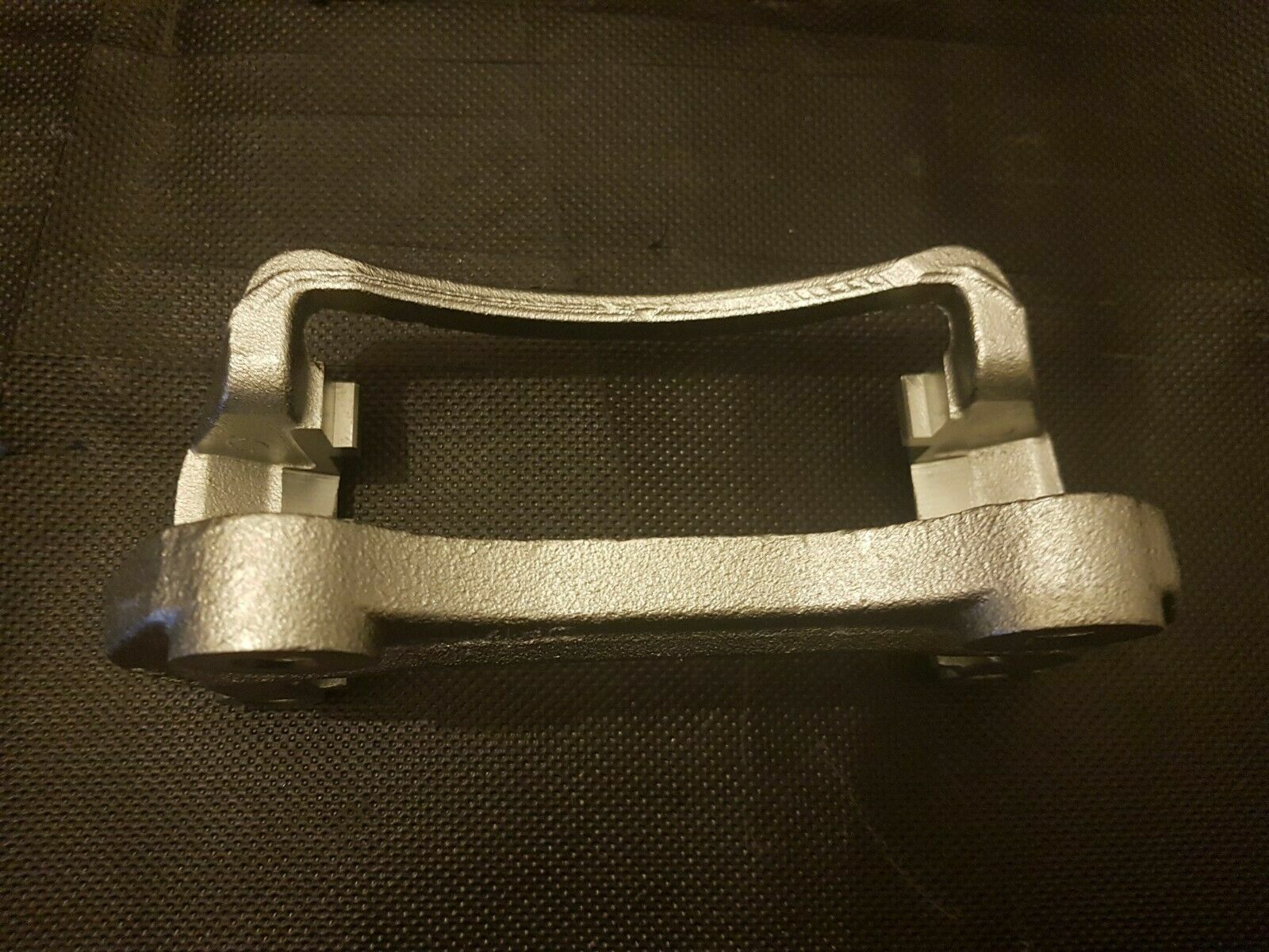 ASTRA ZAFIRA TURBO GSi FRONT BRAKE CALIPER CARRIER BRACKET SLIDER PIN 321MM X2
