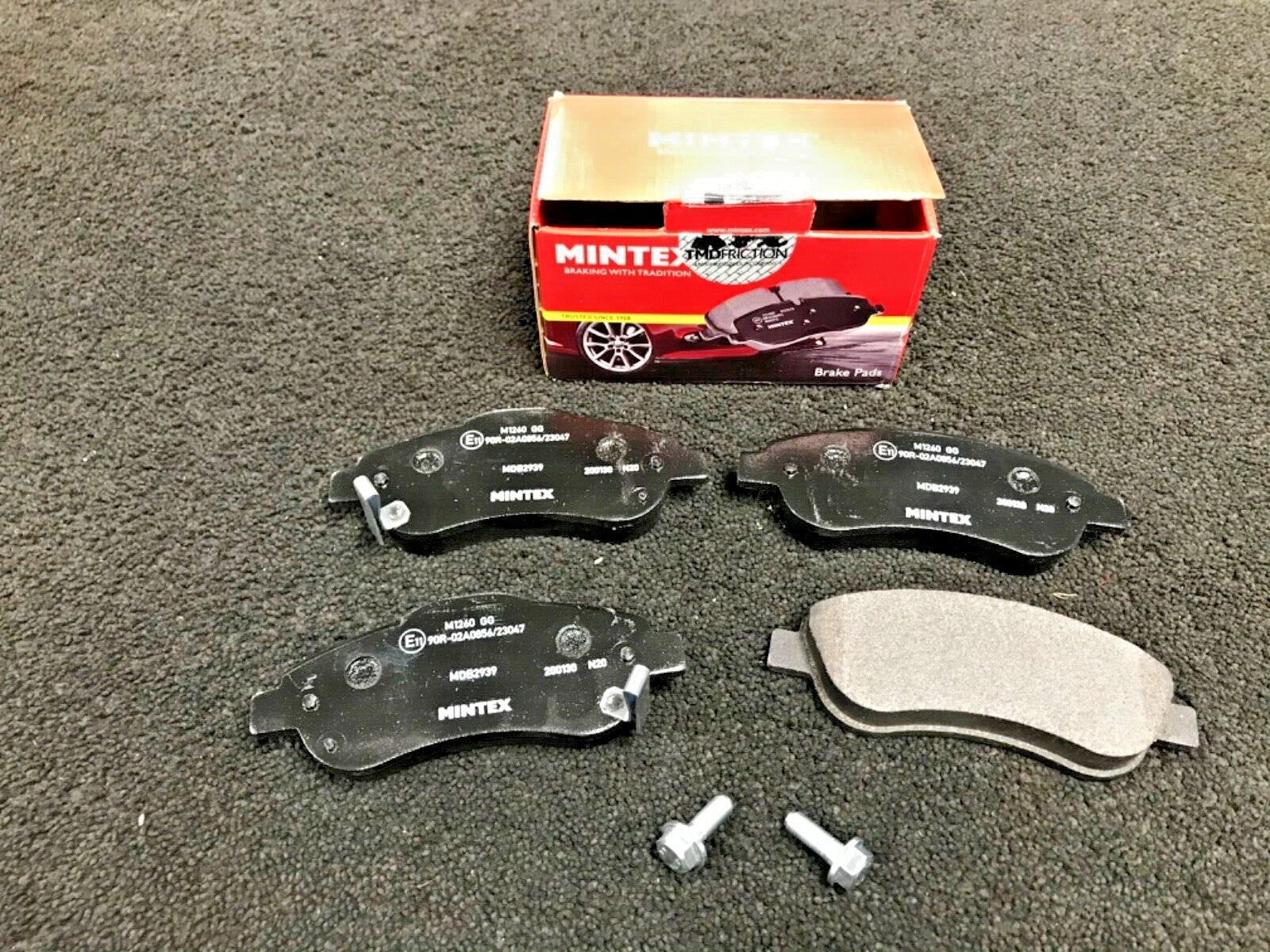 FOR HONDA CRV 2.0I VTEC 2.2i-DTEC  2007 on MINTEX FRONT DISC BRAKE PADS 