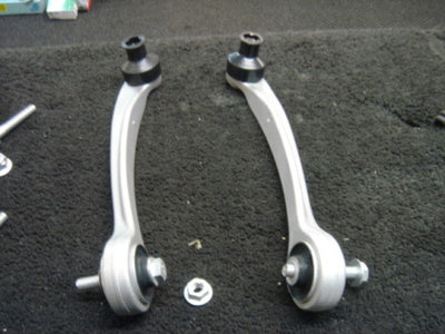 SKODA SUPERB FRONT SUSPENSION UPPER TOP CONTROL ARMS & BOLTS