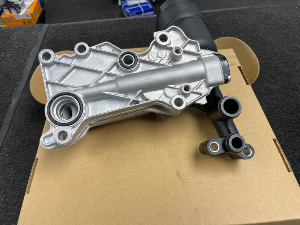 OIL COOLER FILTER HOUSING MERCEDES  E CLASS COUPE CONVERTIBLE E250 CDi W212 S212