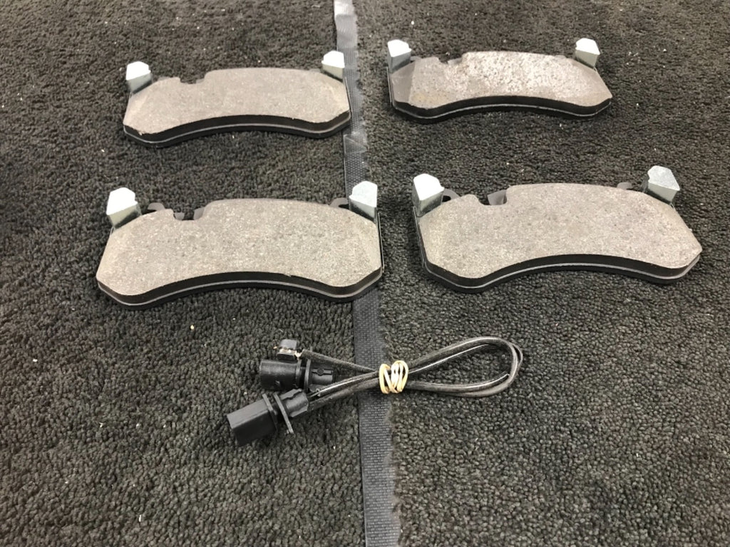 AUDI R6 RS7 4.0 C7 FRONT BRAKE PADS FULL SET 