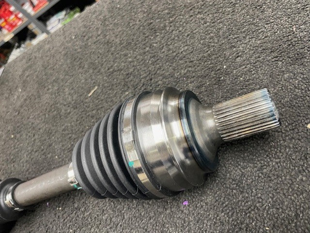 CLS E-CLASS E 220 D 4MATIC AMG LINE PREMIUM PLUS OS RH DRIVESHAFT A213 330 82 05