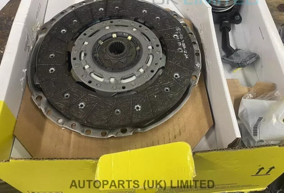 DUAL MASS FLYWHEEL CLUTCH KIT CYLINDER VOLVO S40 V50 C30 1231991 1232791 1232811