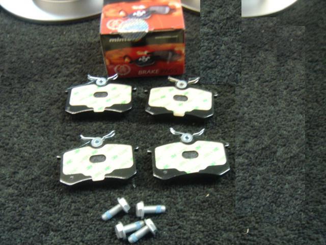 VW  PASSAT GOLF BORA CORRADO  BRAKE PADS MINTEX REAR   