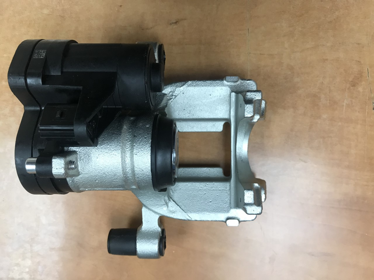 REAR ELECTRIC BRAKE CALIPER+ MOTOR RH RIGHT AUDI A3 TFSi GOLF MK7 TSI TFSI GTD