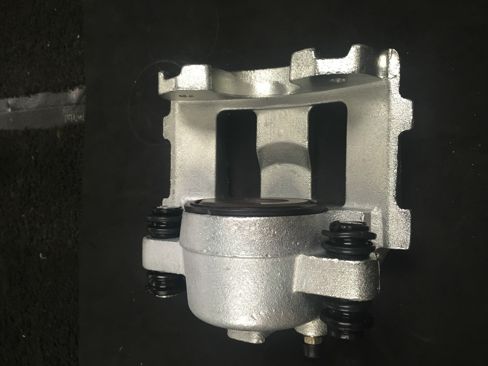 FRONT LEFT CALIPER FOR CHEROKEE XJ GRAND CHEROKEE ZJ WRANGLER YJ & TJ 5252985